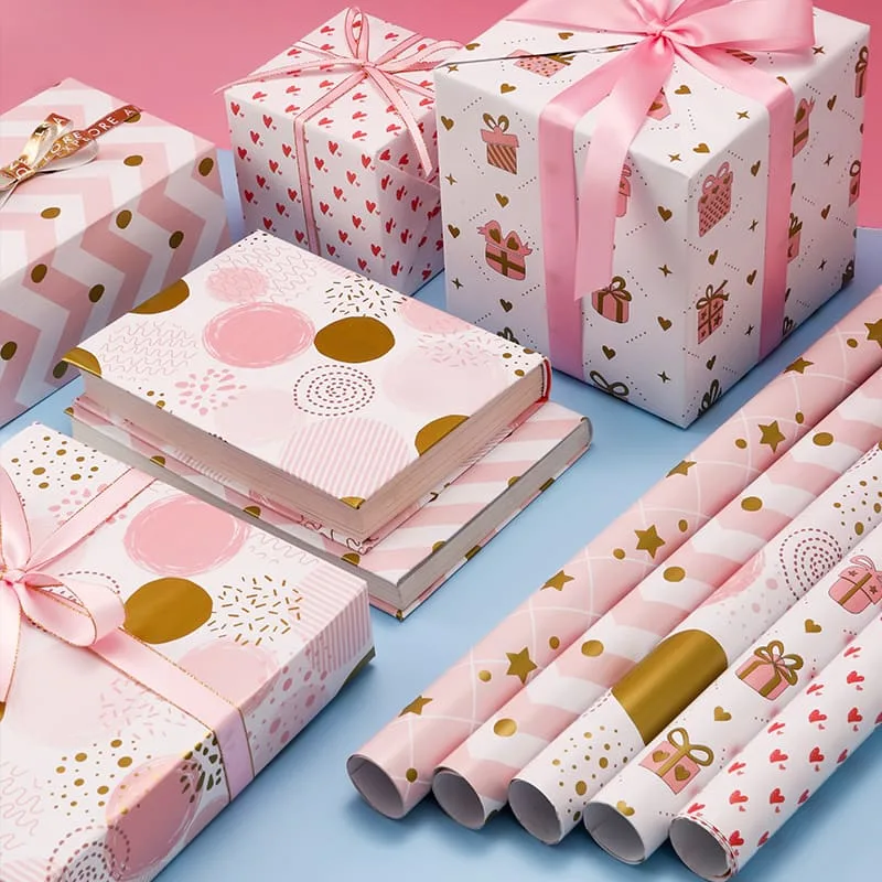 Valentine's Day heart-pattern gift wrap