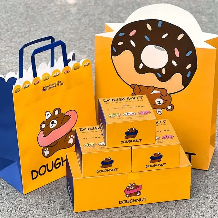 Donut packaging sets including boxes and bags