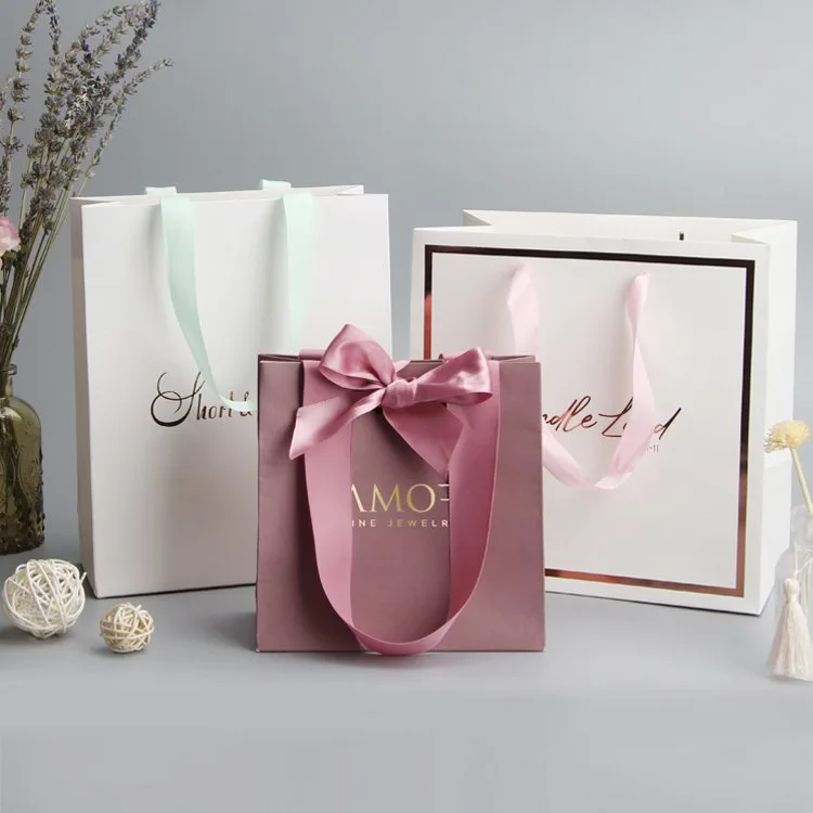 Luxury Jewelry Paper Gift Bag with Hot Stamped Logo